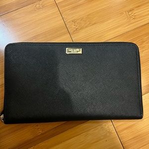Kate spade Laurel Way wallet clutch